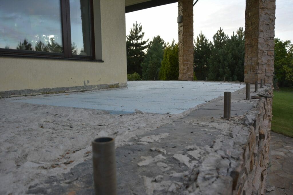 Бетонне перекриття балкону