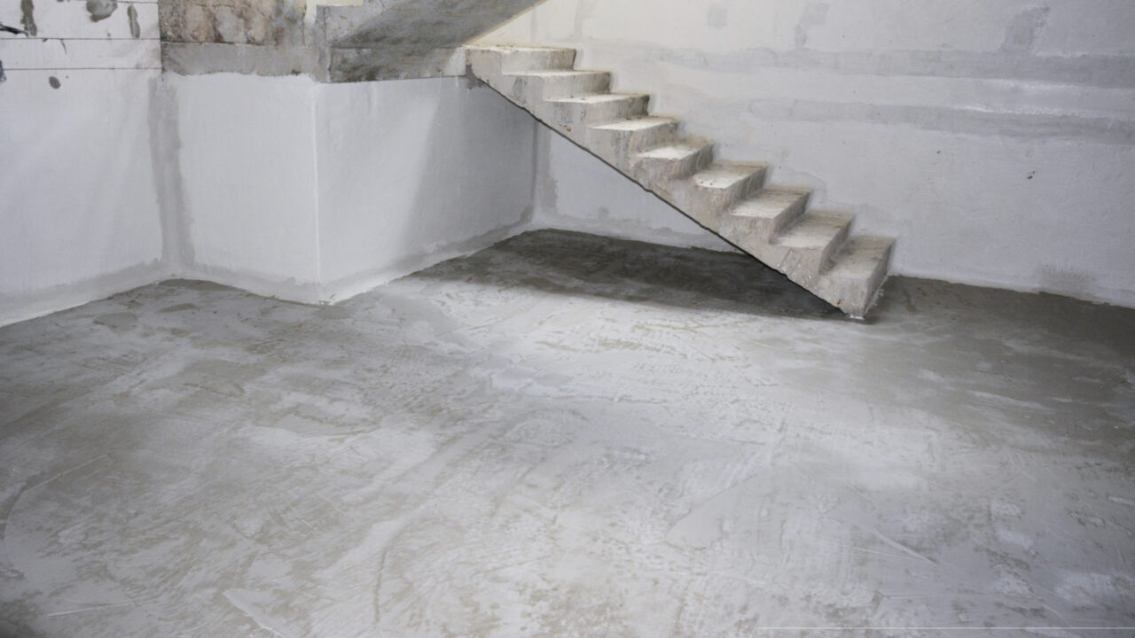 Виконана внутрішня гідроізоляція підвалу