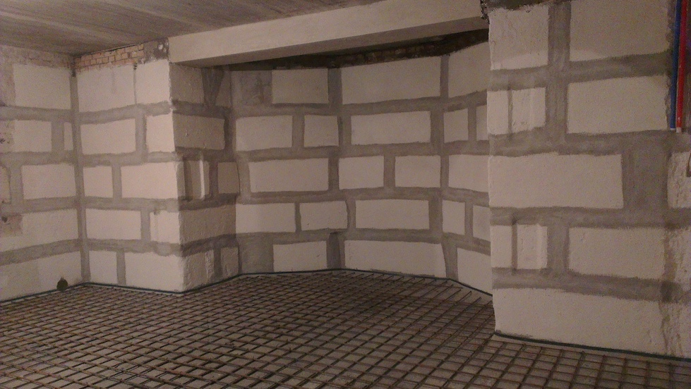 Гідроізоляція підвалу з стінами з фундаментних блоків